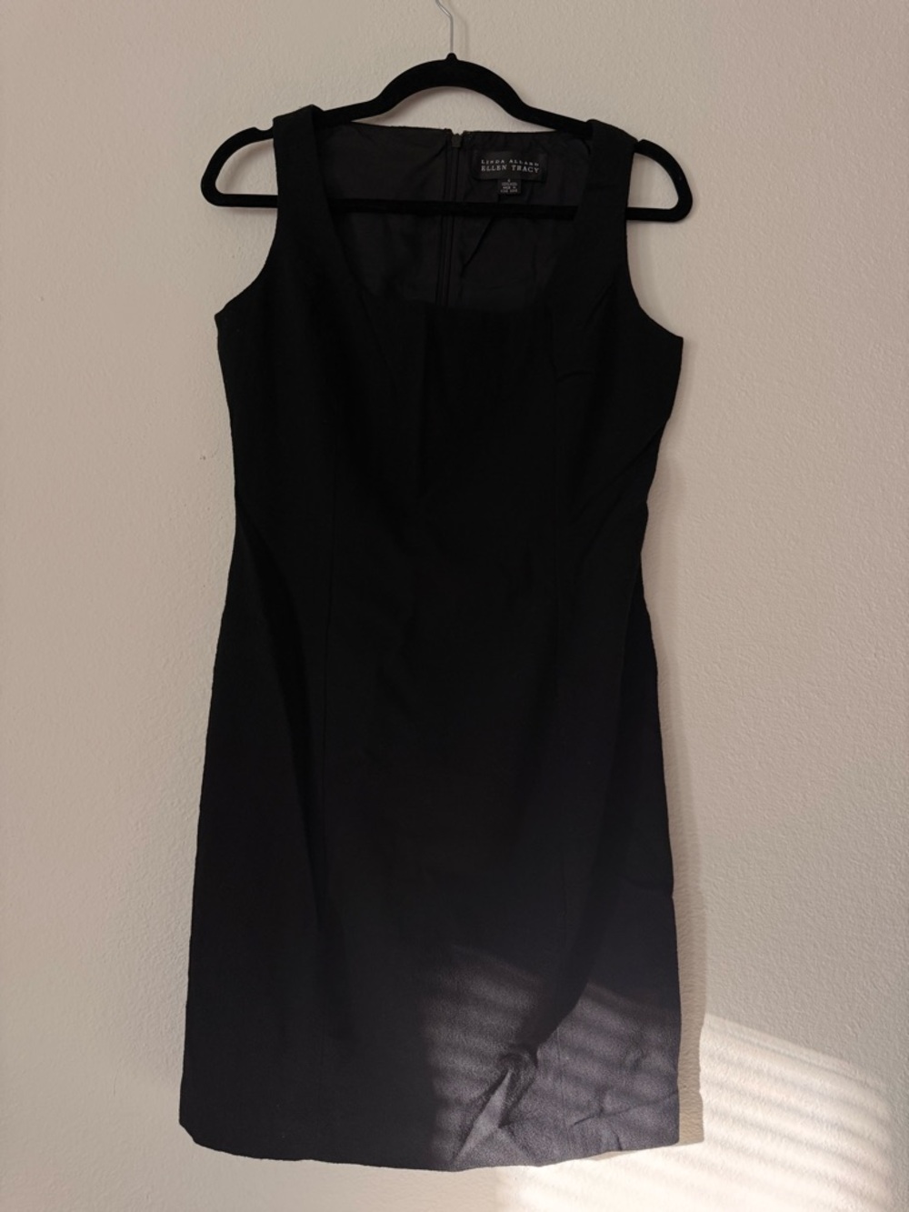 Ellen Tracy Black Square-Neck Midi Sheath Dress